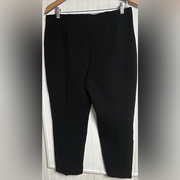 Chico’s Sz 1.5 = Sz 10 Black Pull On Pearl Button Ankle Pants - Picture 3 of 5